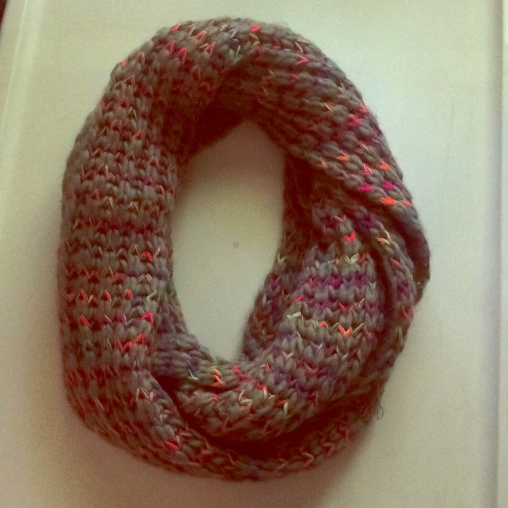 Knit infinity scarf